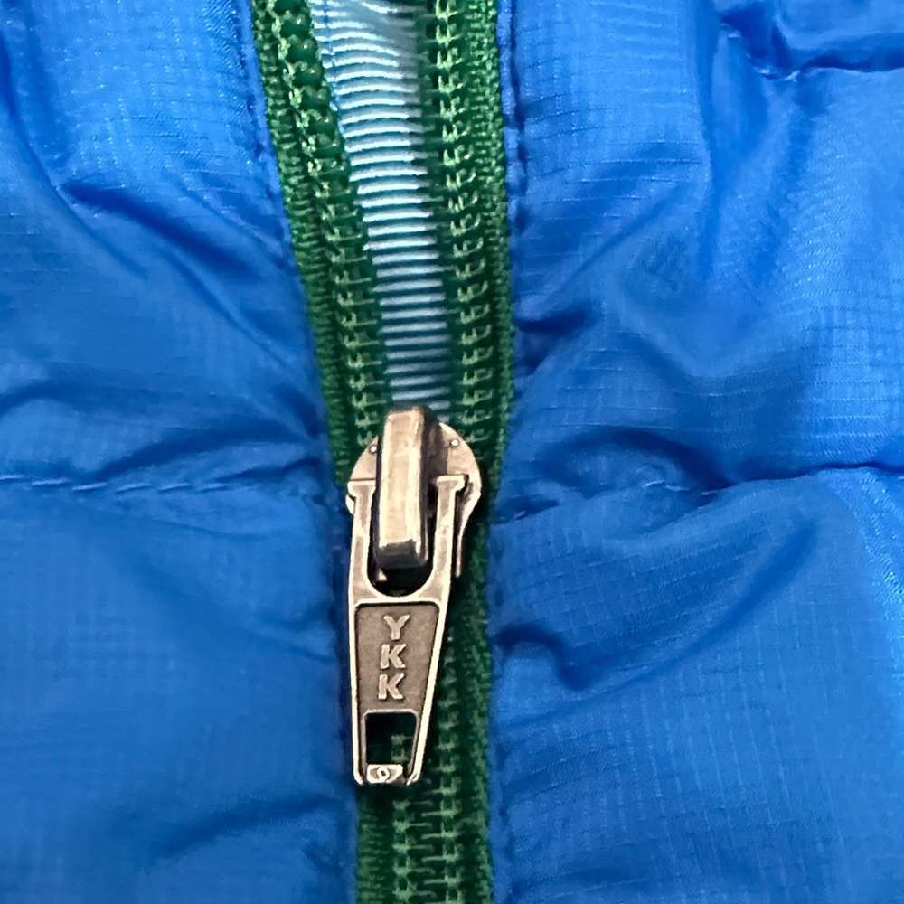 Patagonia Baby Down Sweater Blue Puffer Jacket with Green Zippers 3-6 Months - Picture 6 of 12